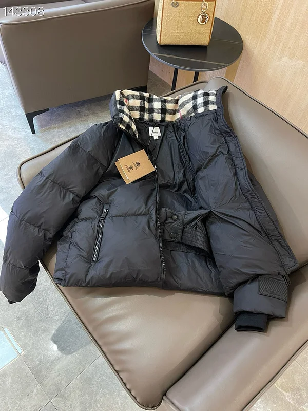 Burberry S-XL 26yr25 (17)